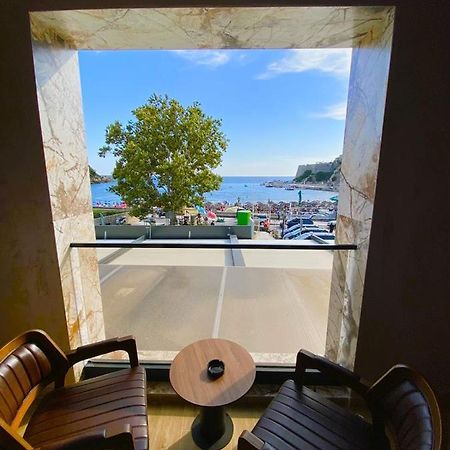 Marinus Hotel 울친 외부 사진